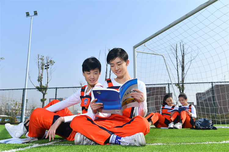 【選擇西安萬通】如果你的孩子在升學的岔路口，請早做決斷！