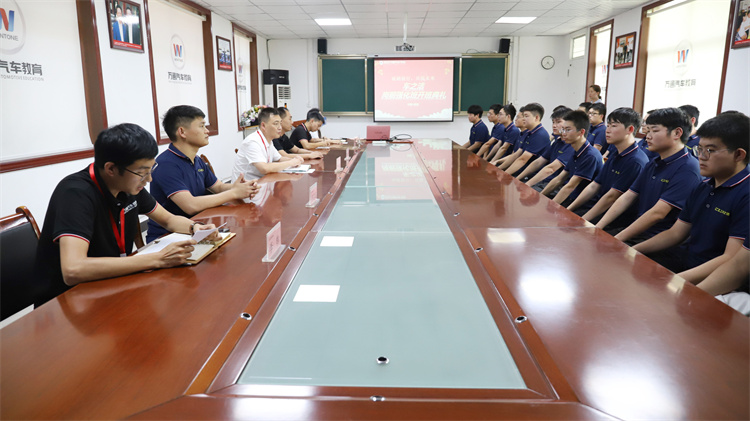 西安萬通汽車學(xué)校成功舉辦車之潔崗前強化班開班典禮，共筑精彩就業(yè)夢