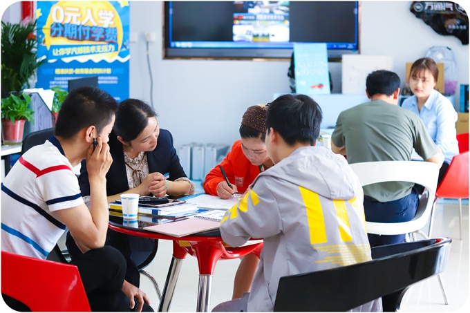 西安萬通2019年夏秋季校企定制班預(yù)報名火熱開啟