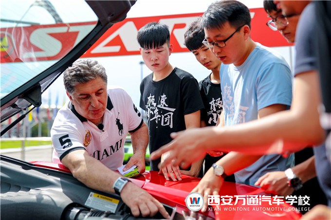 選專業(yè)不糾結(jié)，牢記這幾點(diǎn)，拯救你的選擇困難癥！