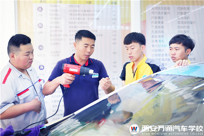 汽車后服務市場潛力巨大，在西安萬通學美容創(chuàng)業(yè)必行！