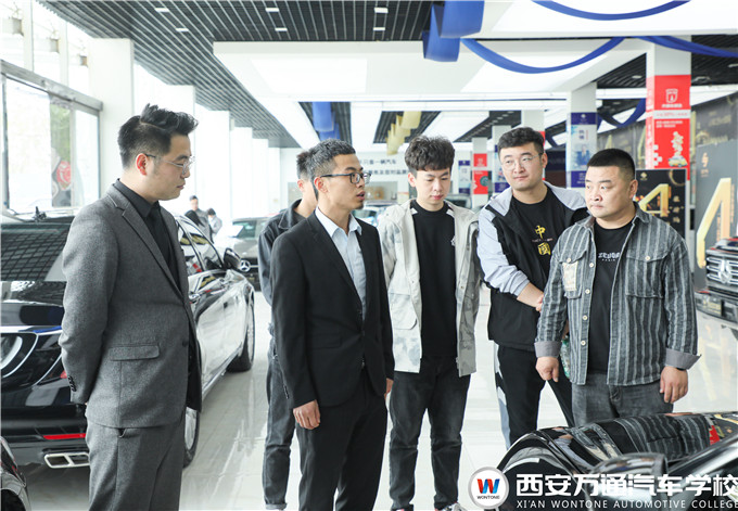 西安萬通秉承愛與責(zé)任，回訪二手車畢業(yè)學(xué)子