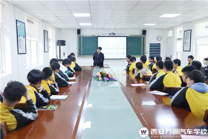 西安萬通人才預(yù)選會火熱開啟，短期專業(yè)就業(yè)潮！