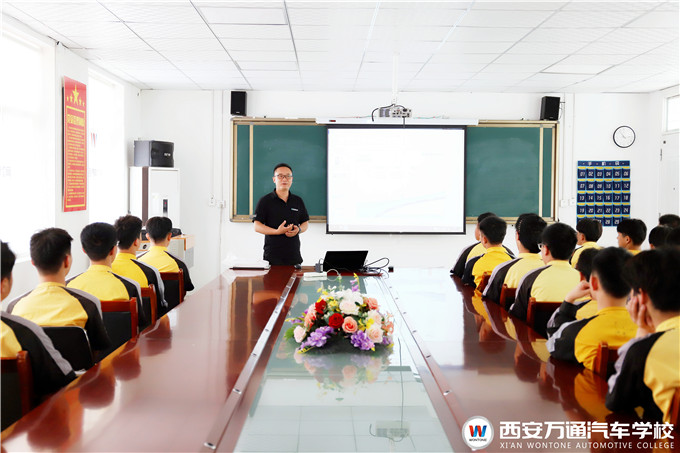 畢業(yè)季|西安萬通學(xué)子再迎企業(yè)專場招聘會(huì)！