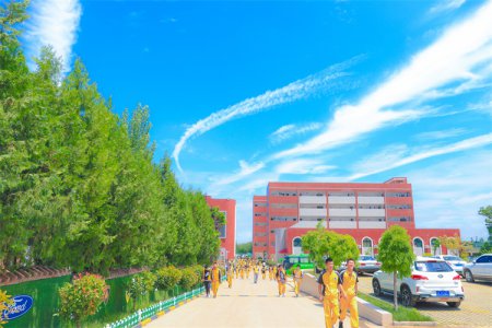 在萬(wàn)通你可以遇見……點(diǎn)擊查看啦！